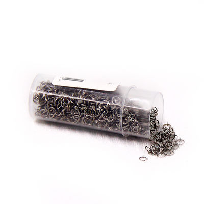 Drücken und Loslassen von Akupunktur-Nadeln für eine effektive Behandlung